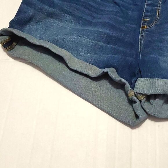 Liz Lange Maternity for Target Medium Wash Rolled Hems Denim Shorts - Picture 5 of 12